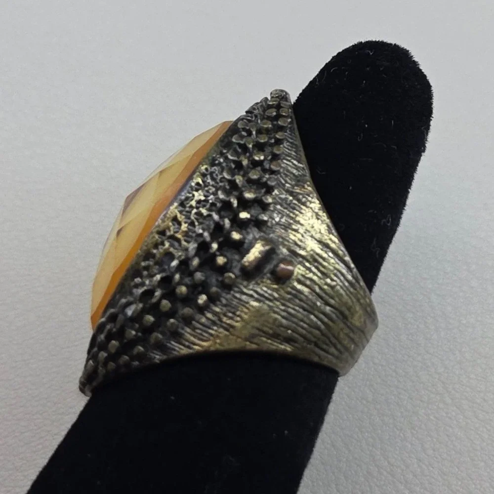 Vintage Bronze Tone Faux Amber Faceted Resin Oval Statement Cocktail Ring Size 7